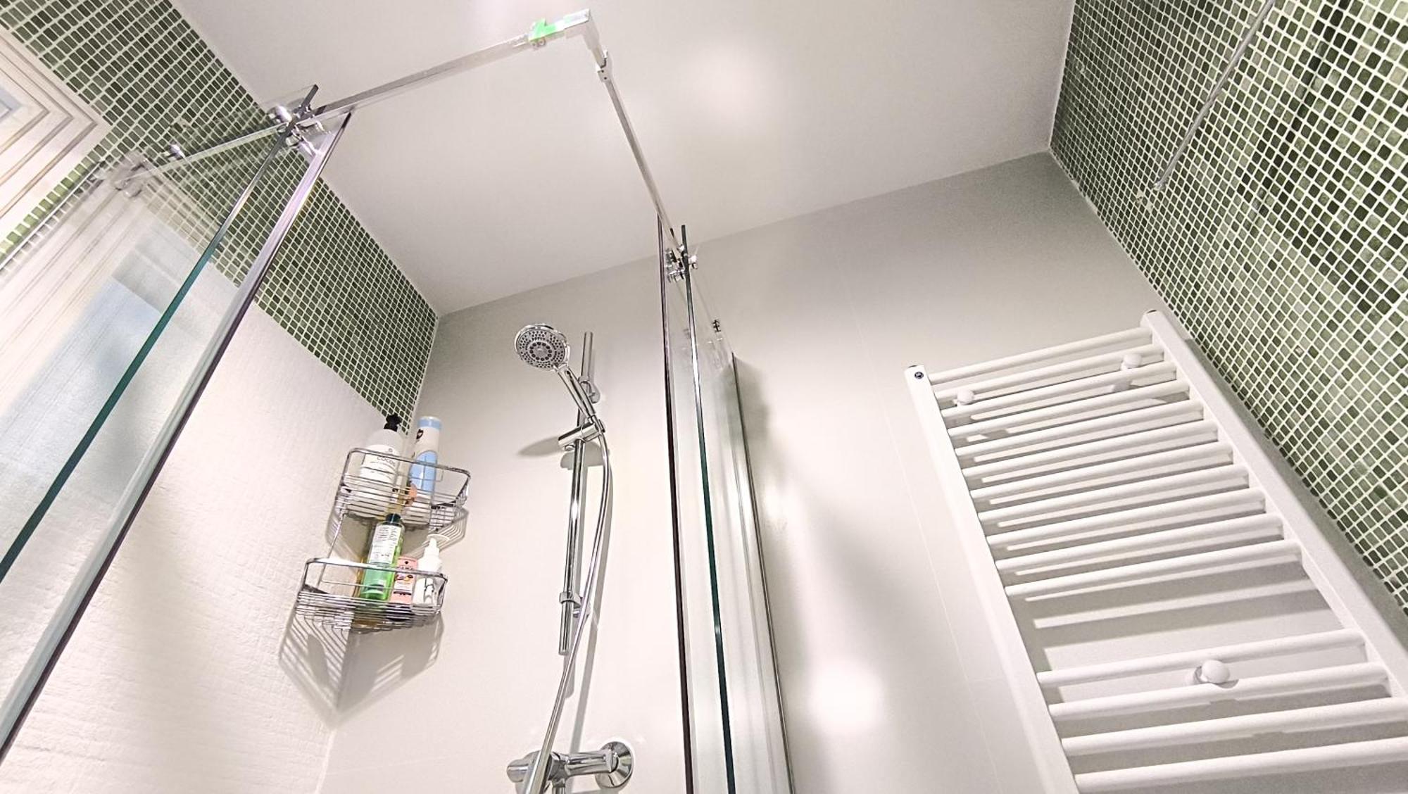 Комната С Двухместной Кроватью В Квартире С Общим Душем И Кухней, Double Room In A Guest Apartment, Camera La Cheie In Apartament Cu Dus Si Bucatarie Comuna Chisináu Exterior foto
