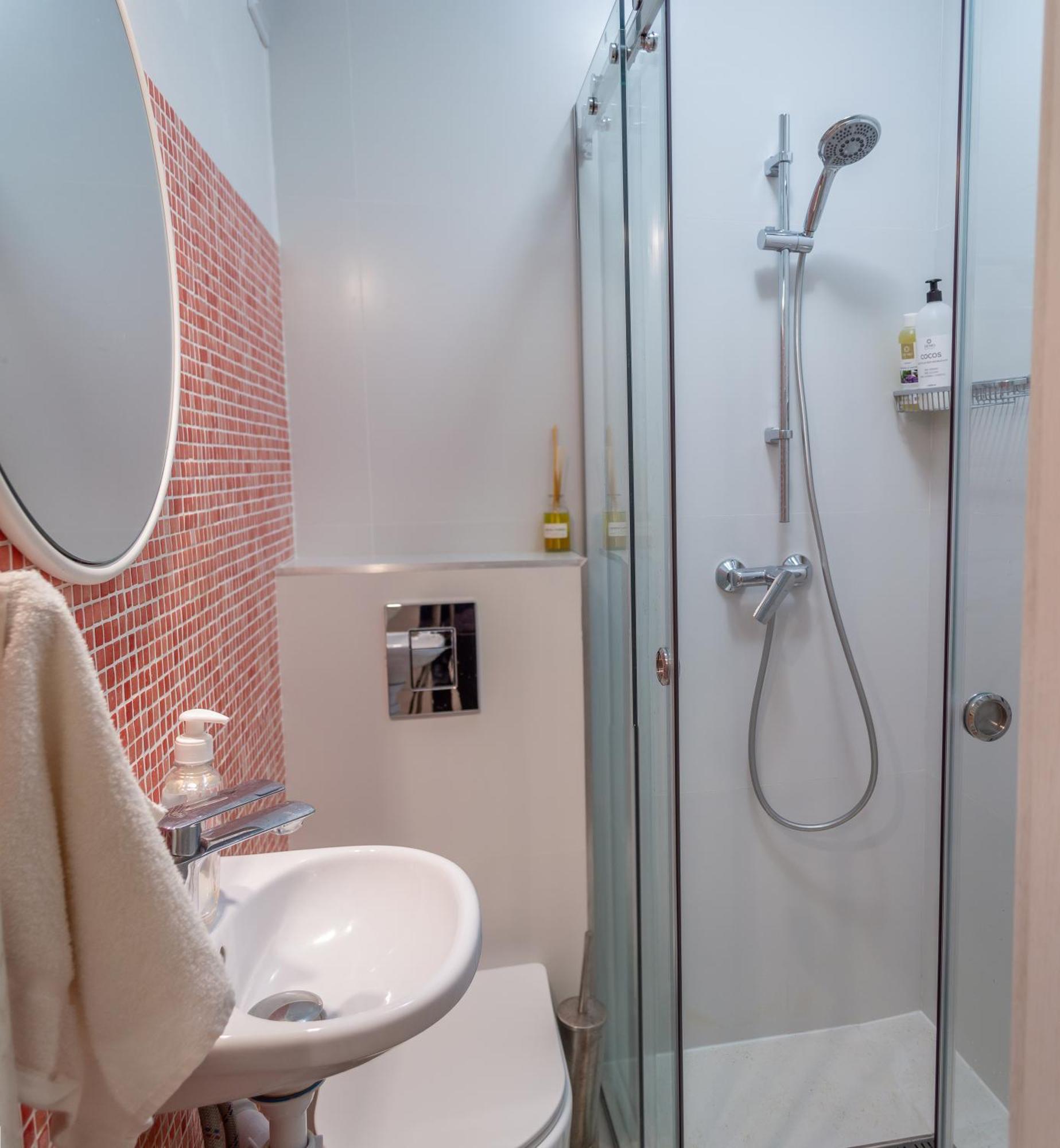 Комната С Двухместной Кроватью В Квартире С Общим Душем И Кухней, Double Room In A Guest Apartment, Camera La Cheie In Apartament Cu Dus Si Bucatarie Comuna Chisináu Exterior foto